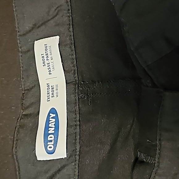 OLD NAVY Everyday Short Mid Rise - Picture 3 of 6